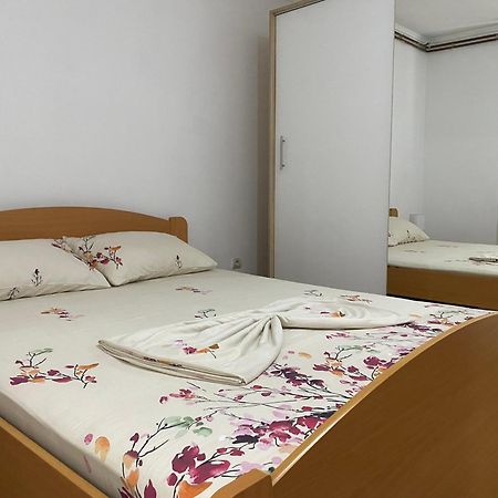 לסקובץ Apartmani Dora Leskovac מראה חיצוני תמונה