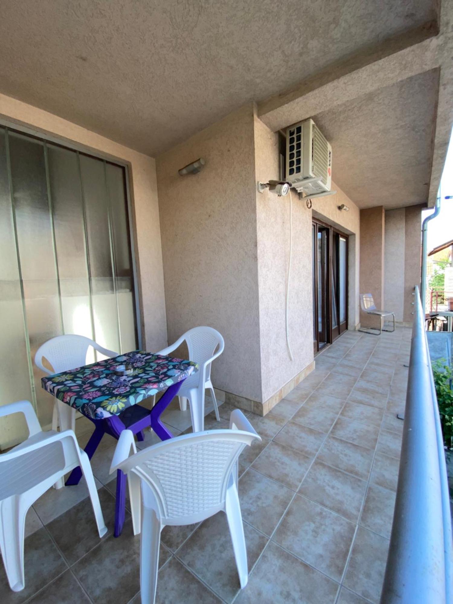 לסקובץ Apartmani Dora Leskovac מראה חיצוני תמונה