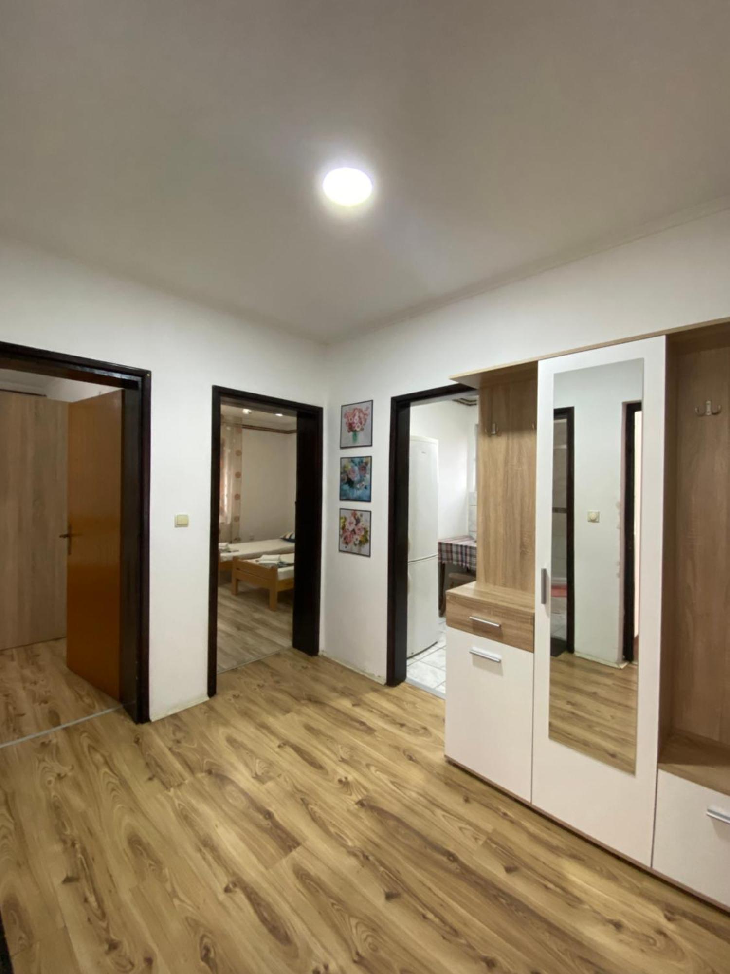 לסקובץ Apartmani Dora Leskovac מראה חיצוני תמונה